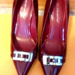 Shoes.    Burgundy pumps